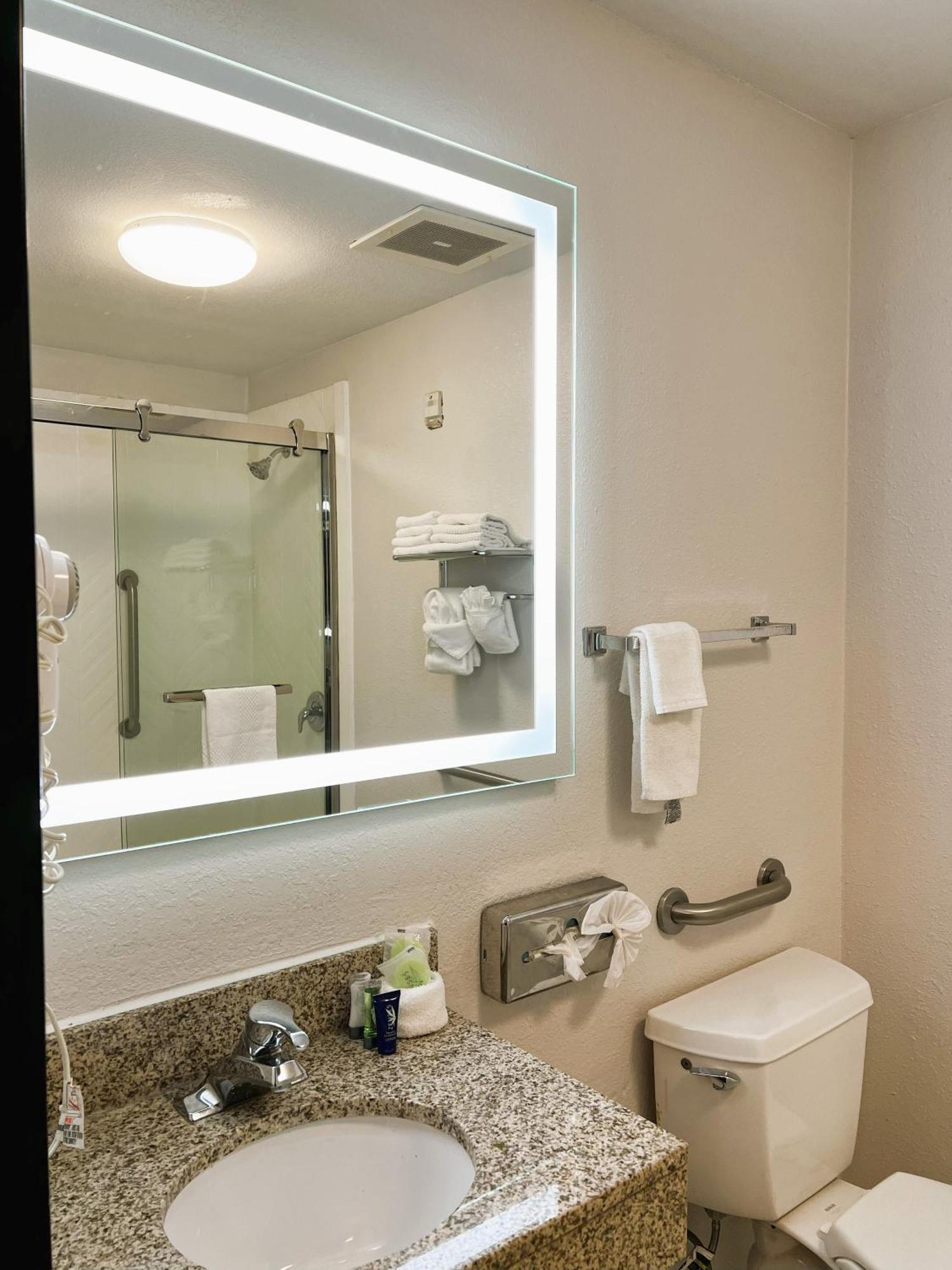 Comfort & I-43 Sheboygan