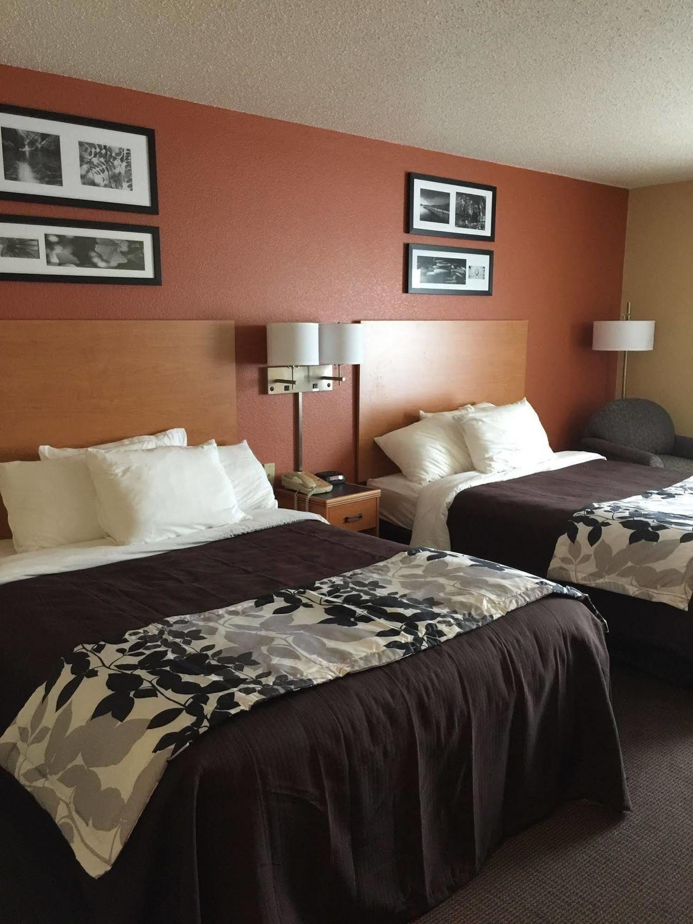 Hotel Comfort & I-43
