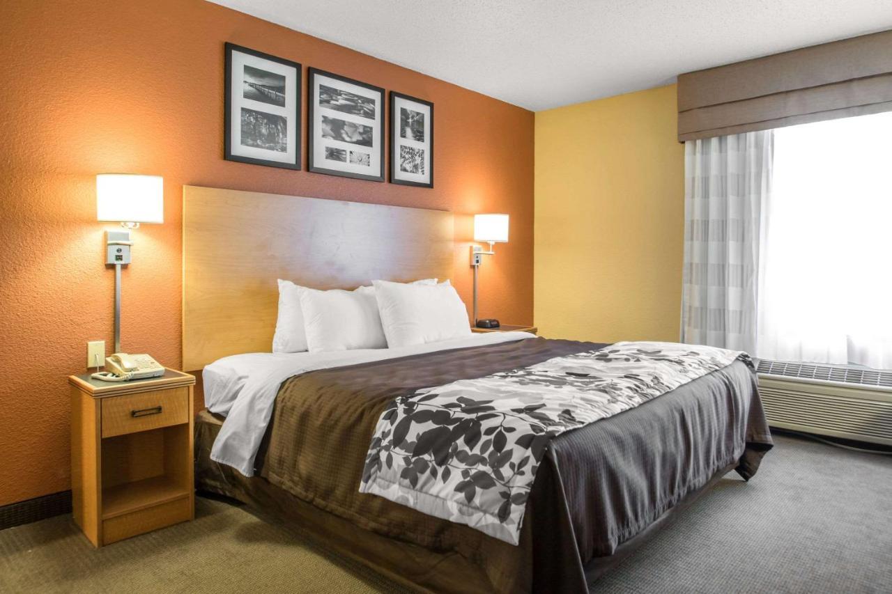 Hotel Comfort & I-43 Sheboygan